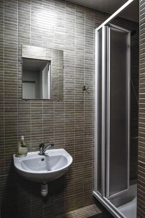 Hostel Laurita Kaunas Kültér fotó
