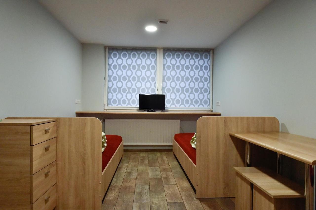 Hostel Laurita Kaunas Kültér fotó