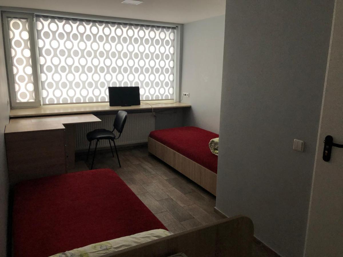 Hostel Laurita Kaunas Kültér fotó